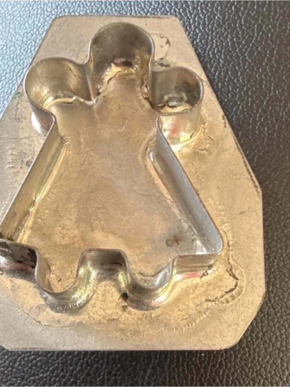 Metal Gingerbread Girl Cookie Cutter - Silver Tone brooch